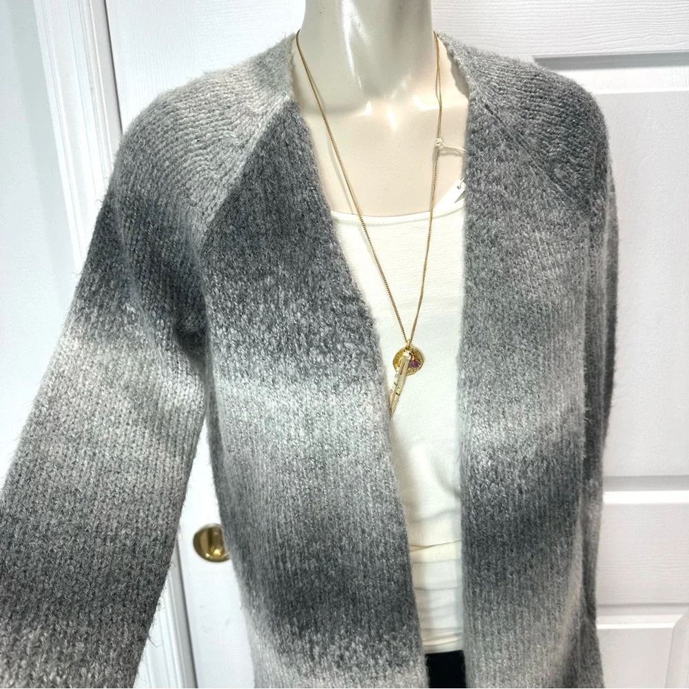 GAP cardigan open front long sleeve gray graduated colored sweater Small S